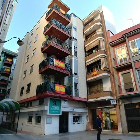 Alojamiento Plaza Chirinos Apartment Кордоба Екстериор снимка
