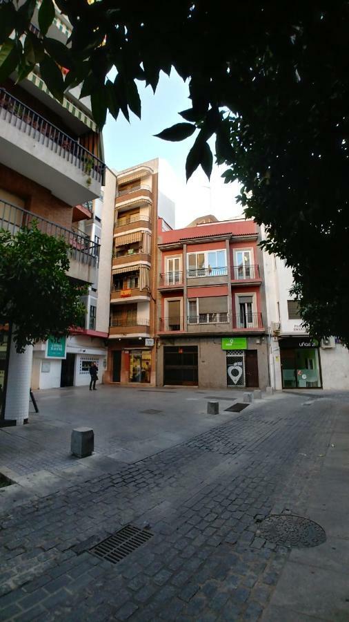 Alojamiento Plaza Chirinos Apartment Кордоба Екстериор снимка